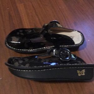 Women’s Algeria Mule Patent Leather Shoe